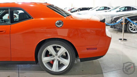 2008 Dodge Challenger SRT8