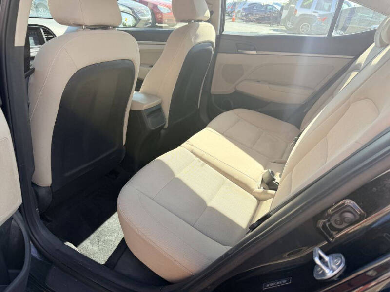 2018 Hyundai Elantra