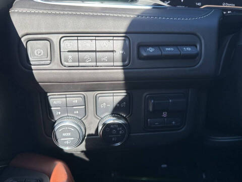 2024 GMC Yukon Denali Ultimate