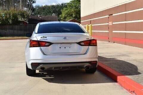 2021 Nissan Altima 2.5 SR