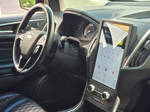 2023 Ford Edge Titanium