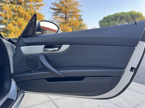 2010 BMW Z4 sDrive30i