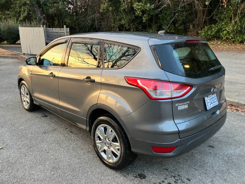 2014 Ford Escape S