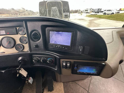 2015 Fleetwood RV Excursion 35B