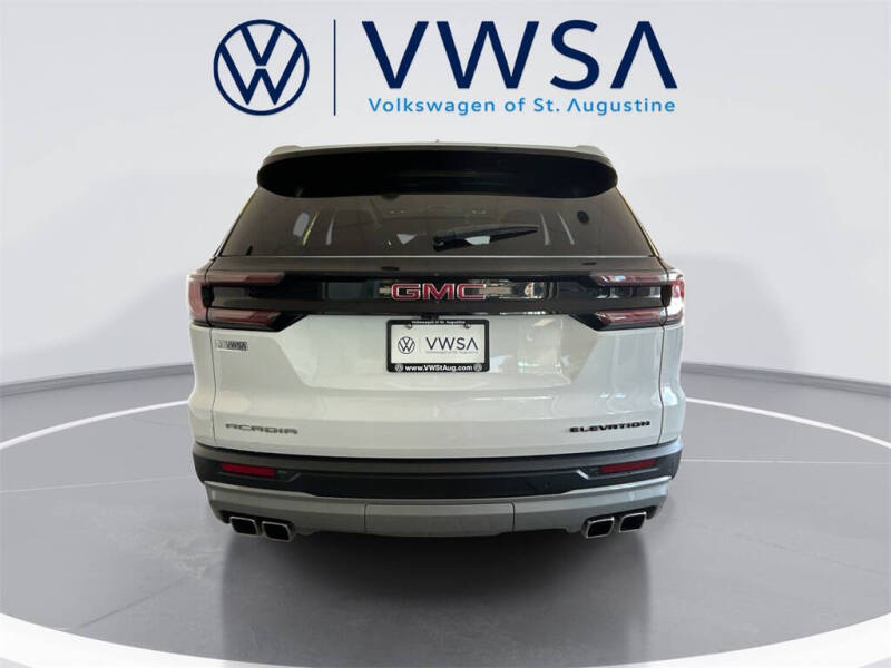 2025 GMC Acadia Elevation