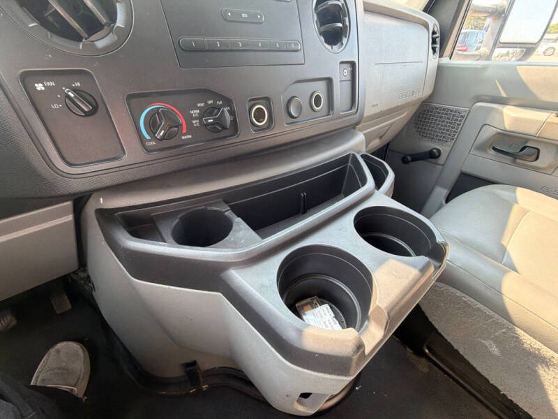 2012 Ford E-Series