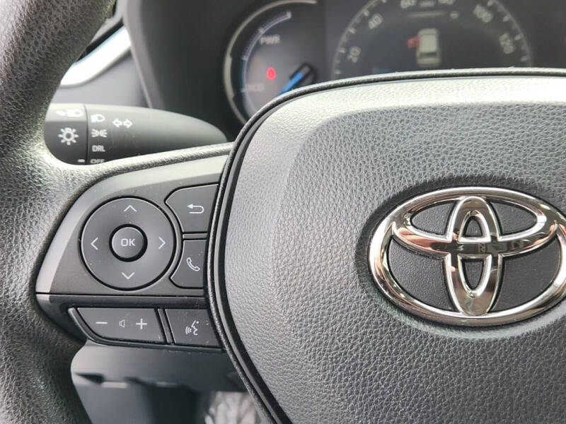 2025 Toyota RAV4 Hybrid LE