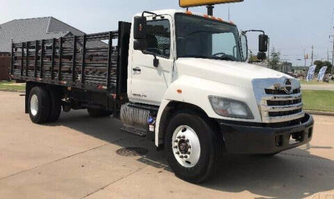 2015 Hino 268