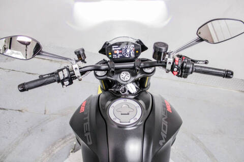 2021 Ducati Monster
