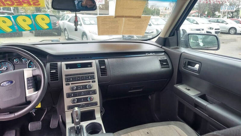 2009 Ford Flex SE