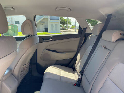 2016 Hyundai Tucson SE