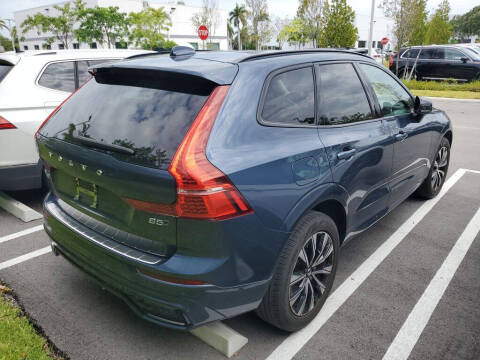 2024 Volvo XC60 B5 Plus Dark Theme
