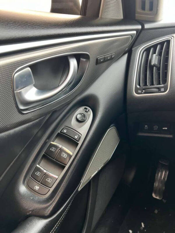 2017 Infiniti Q50 2.0T