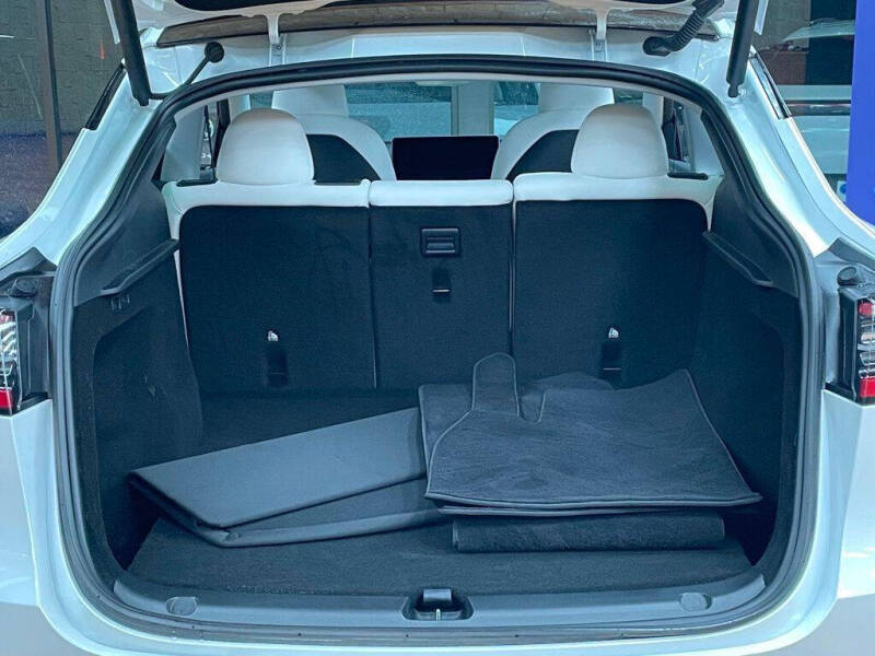 2024 Tesla Model Y Long Range