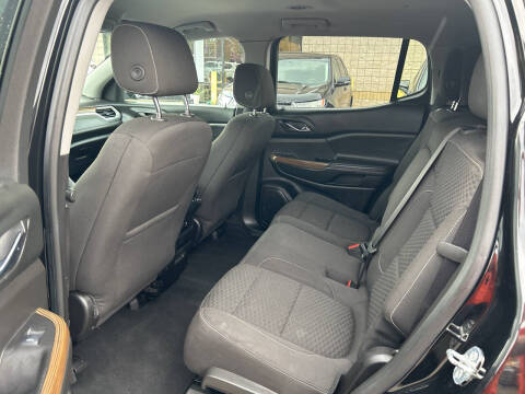 2017 GMC Acadia SLE-2
