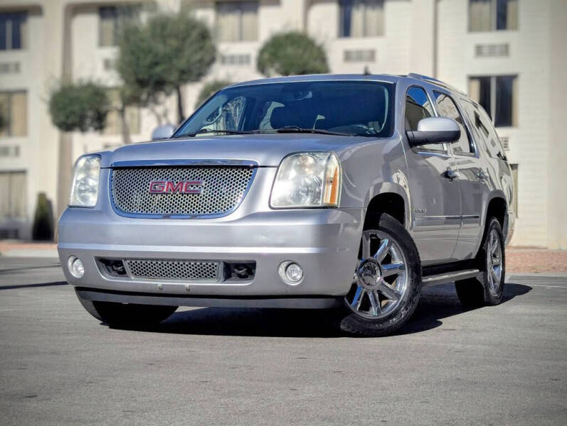 2012 GMC Yukon Denali's photo