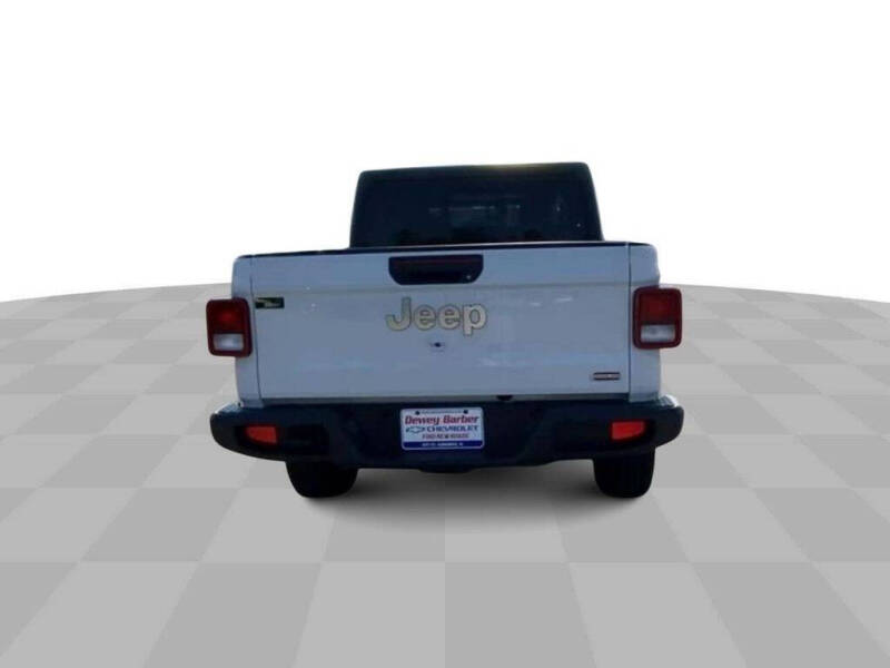 2023 Jeep Gladiator Overland