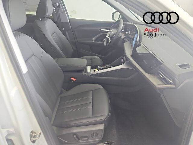 2025 Audi Q5 quattro Premium TFSI