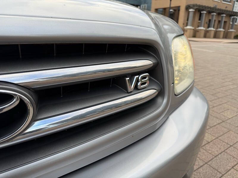 2004 Toyota Sequoia Limited