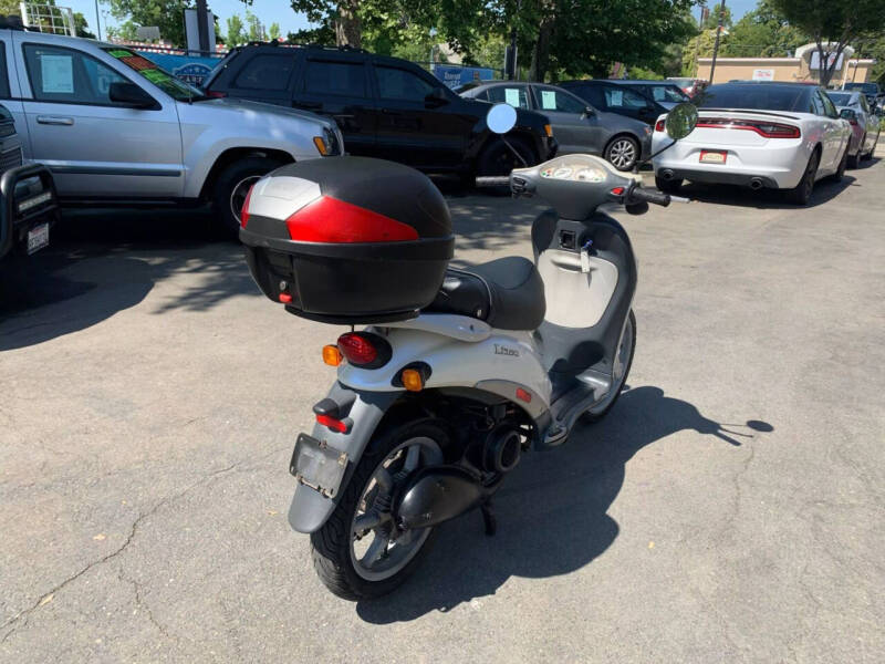 2003 Vespa Lt150