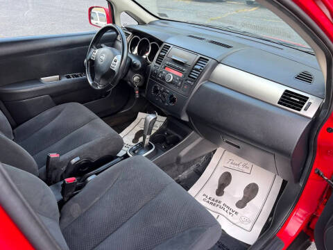 2012 Nissan Versa 1.8 S