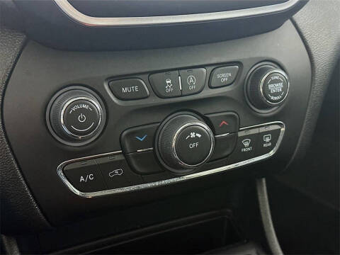 2022 Jeep Cherokee X