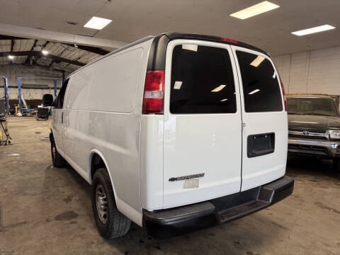 2018 Chevrolet Express 2500