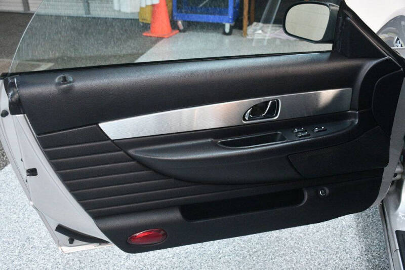 2004 Ford Thunderbird Deluxe
