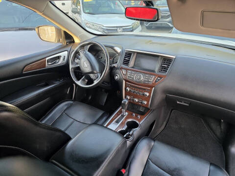 2018 Nissan Pathfinder Platinum