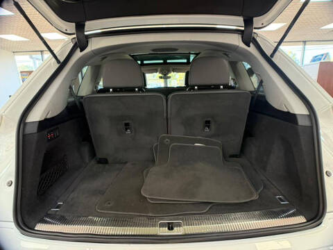 2022 Audi Q7 quattro Premium Plus 55 TFSI