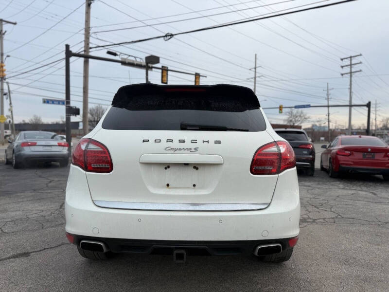 2011 Porsche Cayenne S