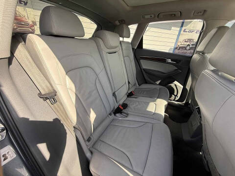 2016 Audi Q5 2.0T quattro Premium