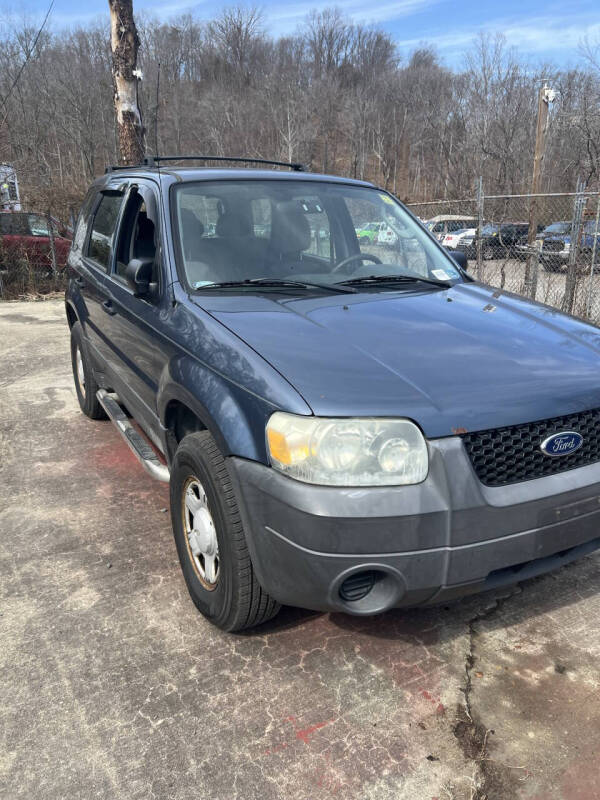 2005 Ford Escape XLS