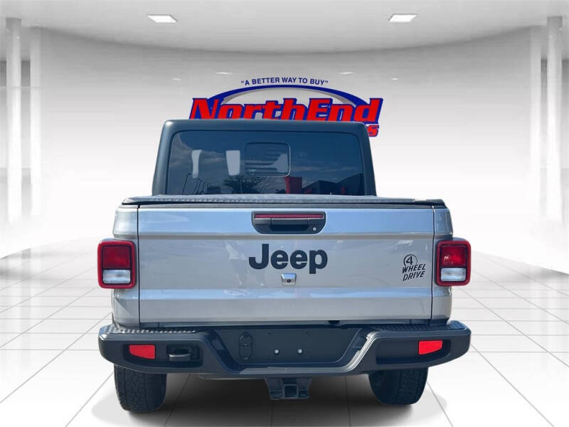 2021 Jeep Gladiator Willys