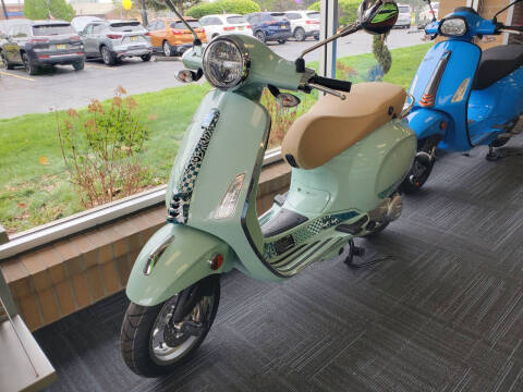 2025 Vespa PRIMAVERA BATIK 50