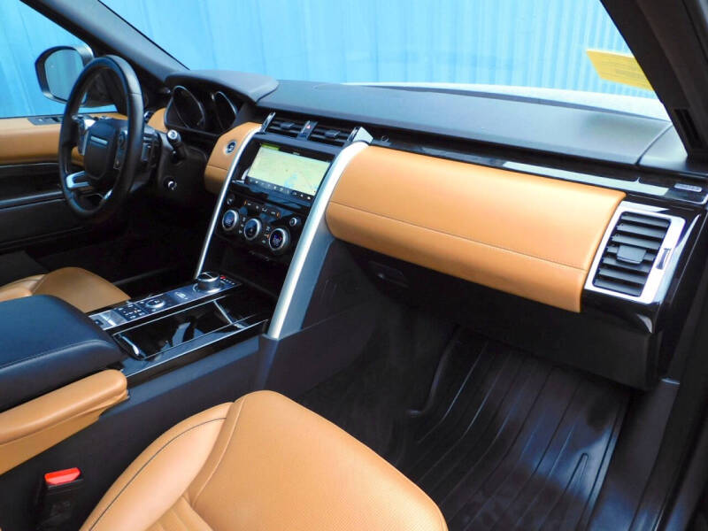 2017 Land Rover Discovery HSE Luxury