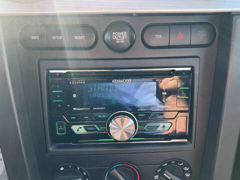 2006 Ford Mustang V6 Standard