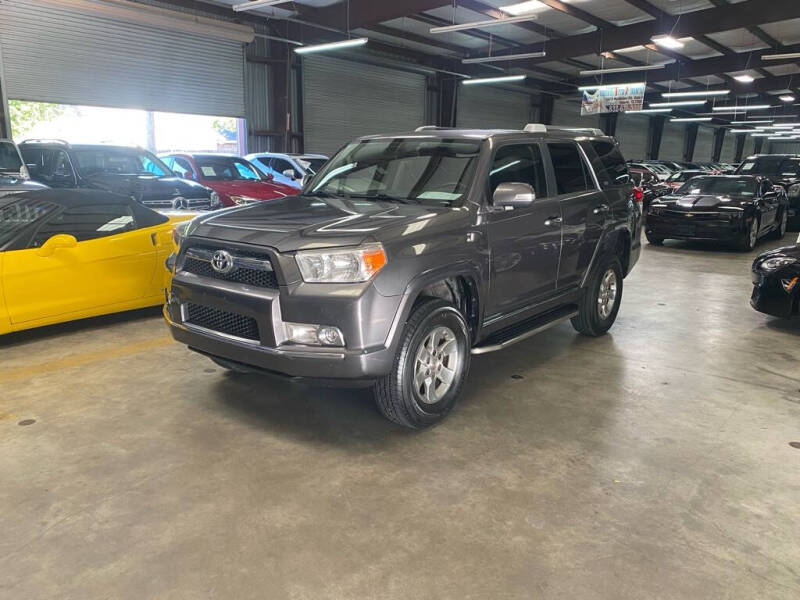 2012 Toyota 4Runner SR5's photo