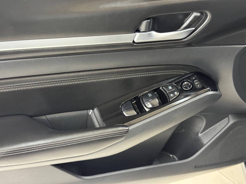 2023 Nissan Altima 2.5 SL