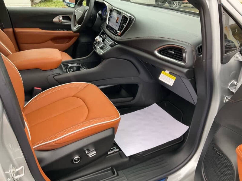 2026 Chrysler Pacifica Pinnacle