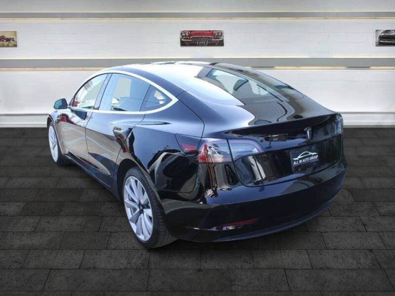 2019 Tesla Model 3 Standard Range Plus