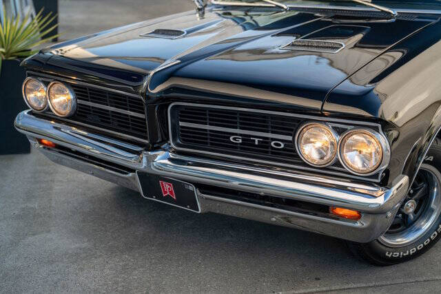 1964 Pontiac Le Mans 4