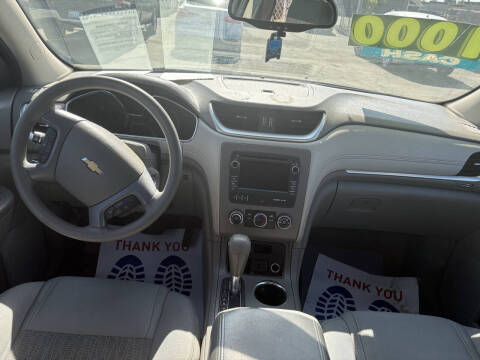 2017 Chevrolet Traverse LS