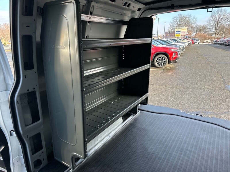 2025 Chevrolet Express 2500