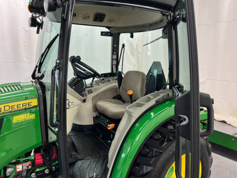2019 John Deere 3039R