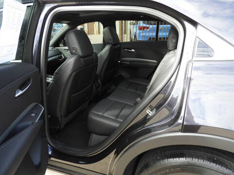 2023 Cadillac XT4 Premium Luxury