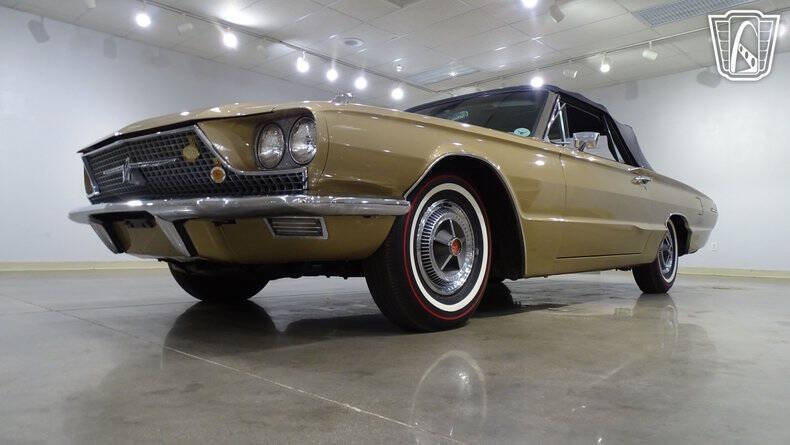 1966 Ford Thunderbird