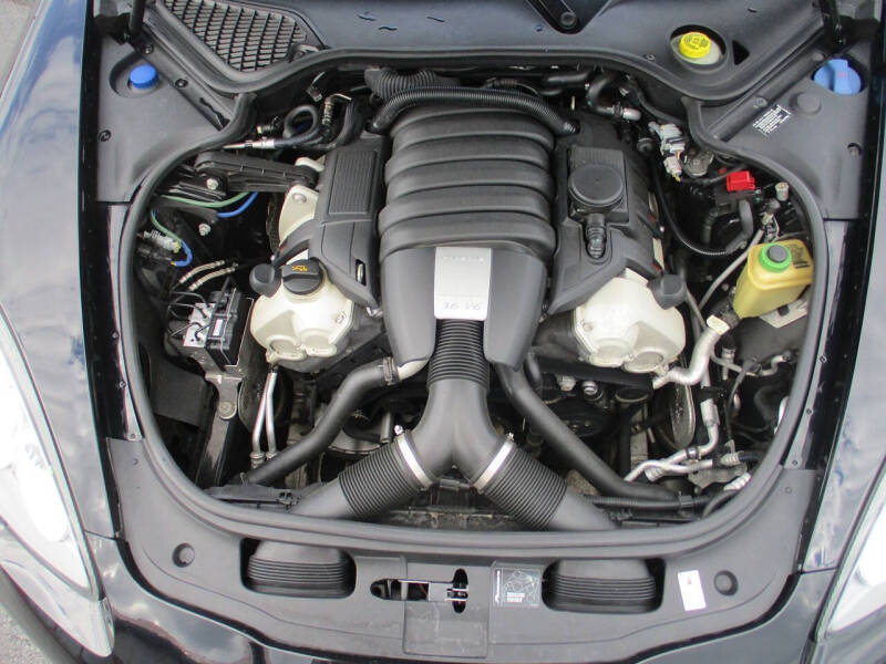 2013 Porsche Panamera 4