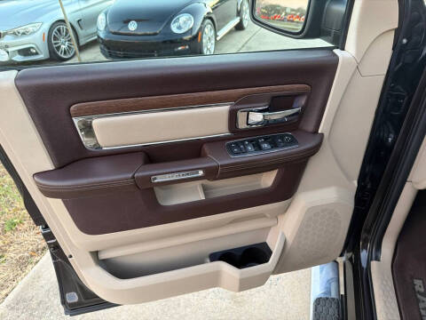 2017 RAM 1500 Laramie