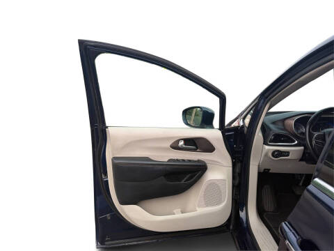 2018 Chrysler Pacifica Touring L